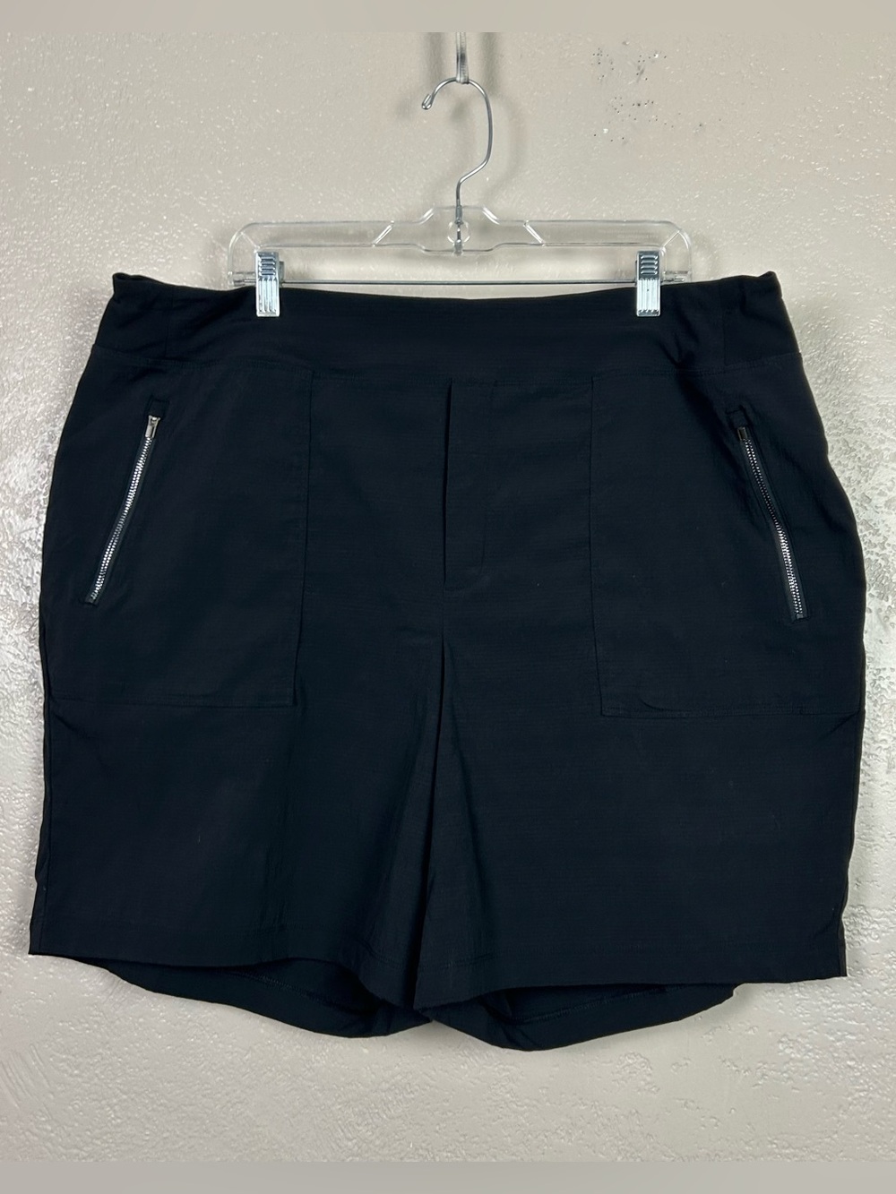 Athleta Black Athletic Shorts with Zipper Pockets